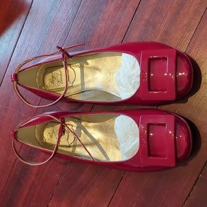 Authentic Roger Vivier red patent leather ballet flats, size us kids 13